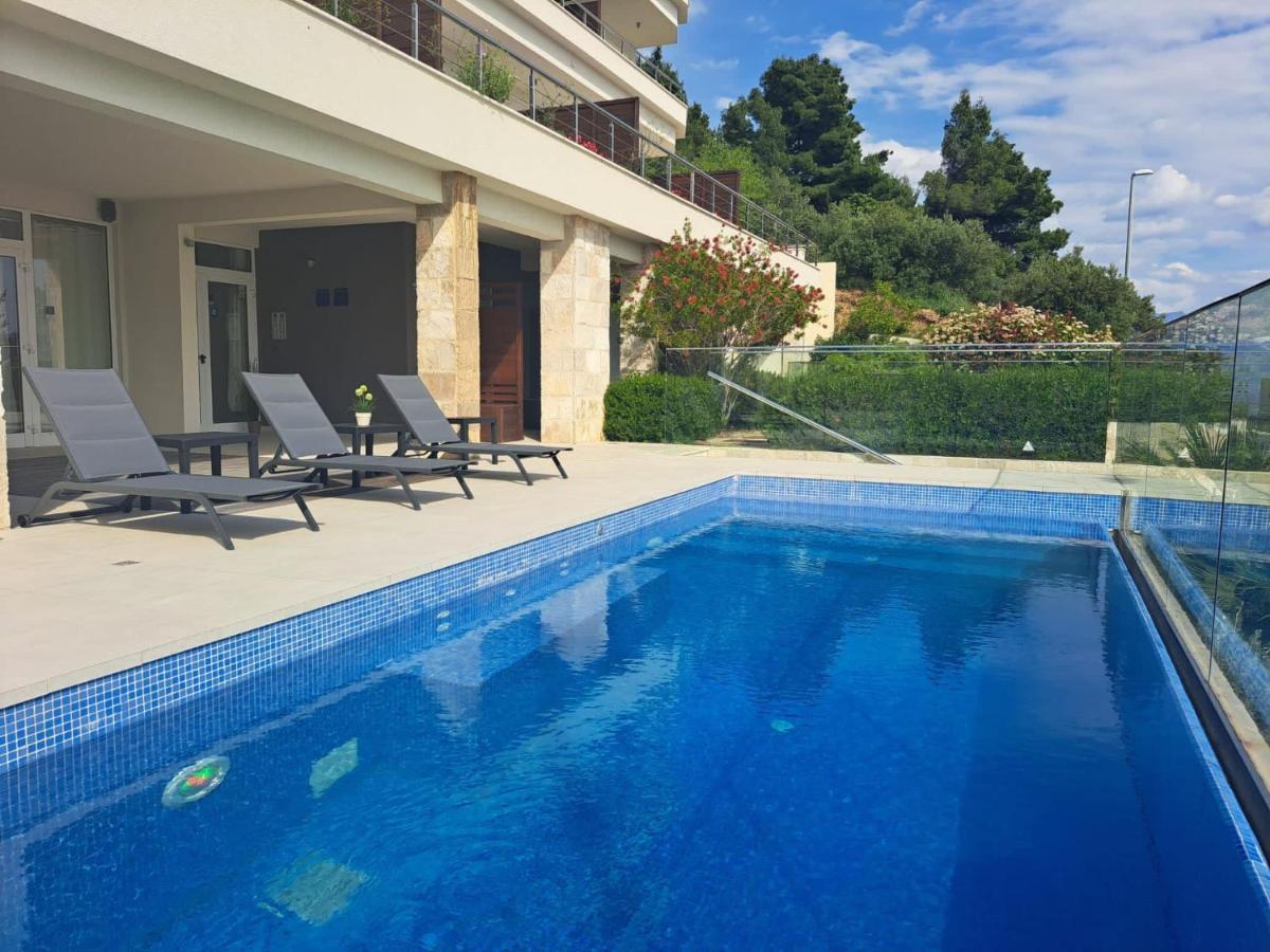 Villa Jolara With Heated Pool Mimice Eksteriør billede